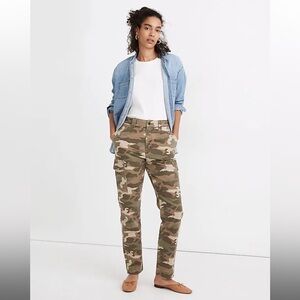 Madewell High-Rise Waist Camo Print Cargo pants slouchy casual